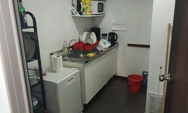 VENDO GRAN OFICINA EN ZONA MACROCENTRO - EDIFICIO DE CATEGORIA CON SUM Y TERRAZA