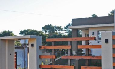 Casa en venta - 2 Dormitorios 2 Baños - 390Mts2 - Pinamar