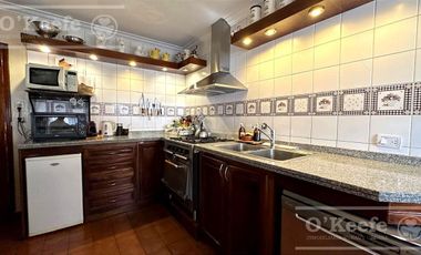 Casa en venta en Ranelagh Berazategui de 5 ambientes