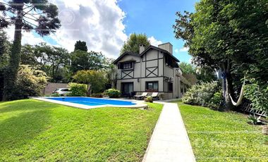 Casa en venta en Ranelagh Berazategui de 5 ambientes