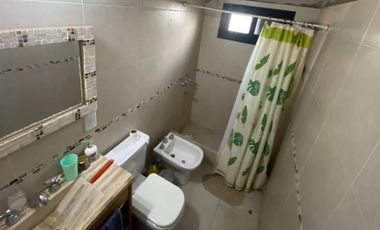 Casa en venta - 2 Dormitorios 2 Baños - Cocheras - 360Mts2 - Bragado