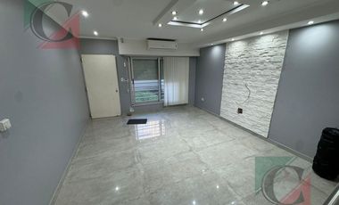 CASA 5 AMB. VENTA LANUS C/QUINCHO JARDIN Y PILETA