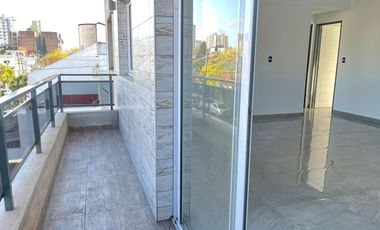 Venta Departamento 3 Amb. en Ramos Mejía  A Estrenar - C/Balcón al Fte.