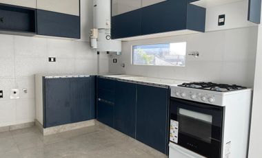 Venta Departamento 3 Amb. en Ramos Mejía  A Estrenar - C/Balcón al Fte.