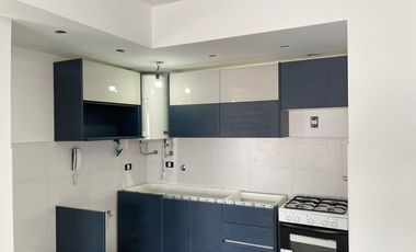 Venta Departamento 3 Amb. en Ramos Mejía  A Estrenar - C/Balcón al Fte.