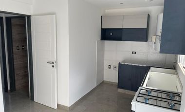 Venta Departamento 3 Amb. en Ramos Mejía  A Estrenar - C/Balcón al Fte.