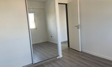 Venta Departamento 3 Amb. en Ramos Mejía  A Estrenar - C/Balcón al Fte.
