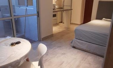 Departamento en  1 Amb a nuevo amueblado. Excelente zona, patio y terraza. Alquiler Temporario