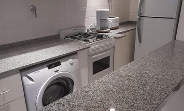 Departamento en  1 Amb a nuevo amueblado. Excelente zona, patio y terraza. Alquiler Temporario