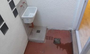 Departamento en  1 Amb a nuevo amueblado. Excelente zona, patio y terraza. Alquiler Temporario