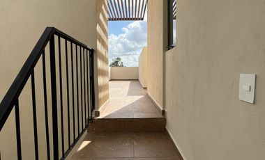 Villa de dos niveles en colonia Aleman.