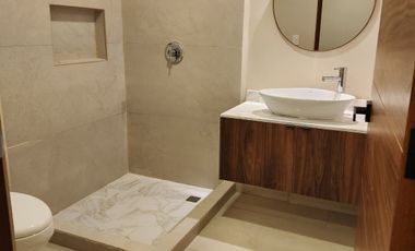 Villa de dos niveles en colonia Aleman.