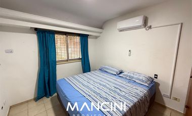 Casa en venta de 4 ambientes con cochera y fondo libre - Villa Ballester