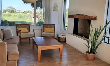 El Cantón . Golf | Alquiler temporario | Muy linda casa con vista al golf