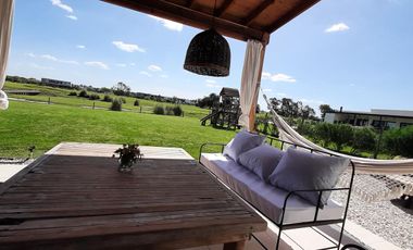 El Cantón . Golf | Alquiler temporario | Muy linda casa con vista al golf