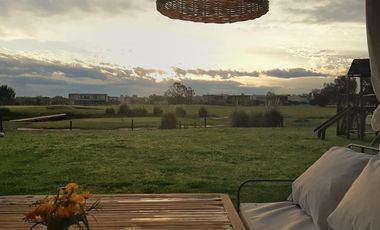 El Cantón . Golf | Alquiler temporario | Muy linda casa con vista al golf
