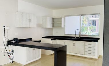 Casa espaciosa y con colindancia a área verde en Fracc. Morada del Quetzal