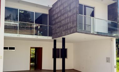 Casa espaciosa y con colindancia a área verde en Fracc. Morada del Quetzal