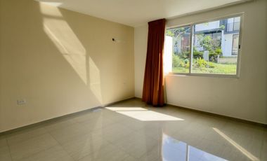 Casa espaciosa y con colindancia a área verde en Fracc. Morada del Quetzal