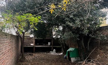 Casa en venta - 3 Dormitorios 2 Baños - Local - 446Mts2 - Saladillo