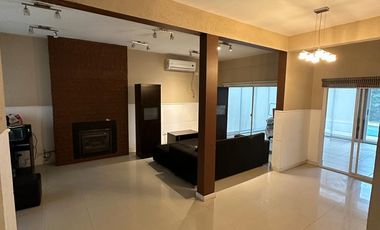 HERMOSA CASA EN VENTA  -COUNTRY CLUB VENADO II - CANNING