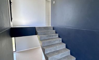 Casa en Altos del Casco, Zárate. Terreno de 620 m2. Parque, pileta, galería y parrilla.