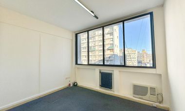 Oficina en  Venta, Centro , Rosario, subdividida en dos privados, oportunidad !