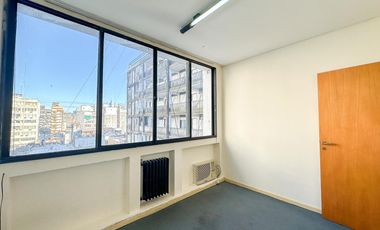 Oficina en  Venta, Centro , Rosario, subdividida en dos privados, oportunidad !