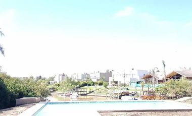 EXCELENTE CASA AL RIO EN SAN MARCO!