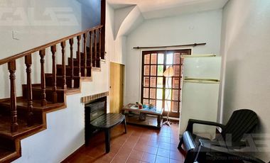 Casa 4 ambientes - 3 dormitorios -  2 baños - Pileta -  Ituzaingó Norte - Ituzaingó Centro
