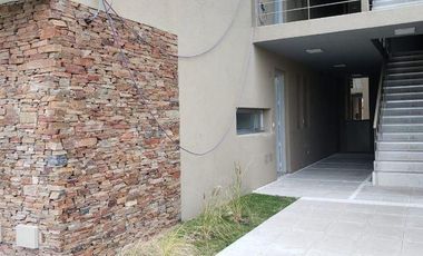 Departamento en venta de 4 ambientes en Complejo Las Piedras, Castaños, Nordelta.
