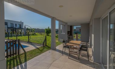 Casa en el BARRIO VISTAS - PUERTOS / ESCOBAR