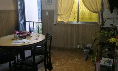 Casa en venta - 2 Dormitorios 1 Baño - 300Mts2 - Lomas de Zamora