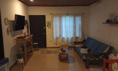Casa en venta - 2 Dormitorios 1 Baño - Cocheras - 300Mts2 - Etcheverry, La Plata