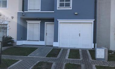 Casa en  venta en Solares de Santa Maria II