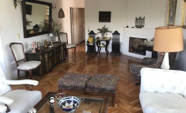 DEPARTAMENTO - VENTA CENTRO DE SAN ISIDRO 4 AMB. COCHERA Y PILETA