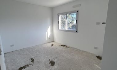 PH a estrenar, 3 ambientes, con cochera y patio