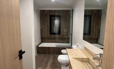 Venta Casa San Sebastián / Al Lago - Área 8