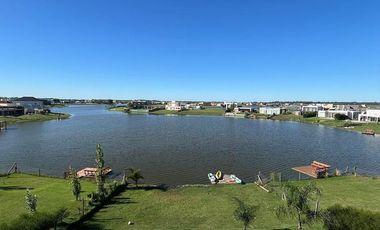 Venta Casa San Sebastián / Al Lago - Área 8
