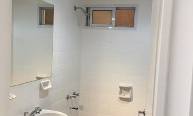 Casa en venta - 3 Dormitorios 1 Baño - 120Mts2 - Morón