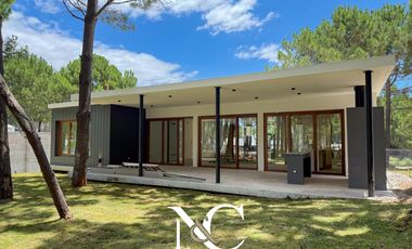 Casa en  venta en Costa Esmeralda a estrenar