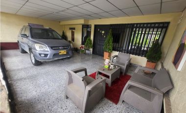 SE VENDE CASA EN CARTAGO