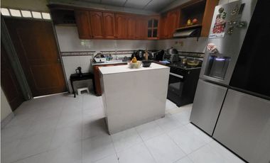 SE VENDE CASA EN CARTAGO