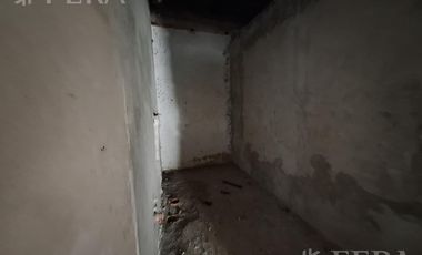 Venta casa 3 ambientes con patio en Temperley Este