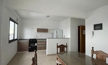 Departamento en  venta de 3 ambientes con balcón y espacio guardacoche- Wilde