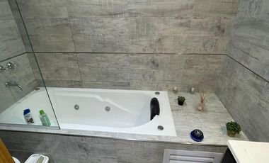 Departamento en  venta de 3 ambientes con balcón y espacio guardacoche- Wilde