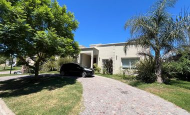 OPORTUNIDAD!!! Venta Casa 6 Amb en Alvear de Benavidez Tigre