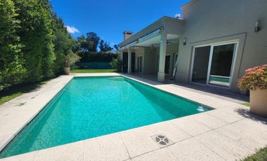 OPORTUNIDAD!!! Venta Casa 6 Amb en Alvear de Benavidez Tigre
