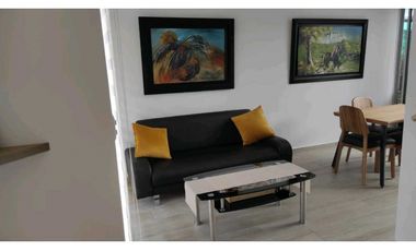 Venta de casa en conjunto de 76.6 M2 aprox en 370 mill en La Mesa C