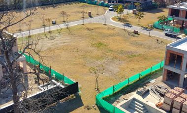 Lote en VENTA en Barrio Cerrado en Las Lomas de San Isidro